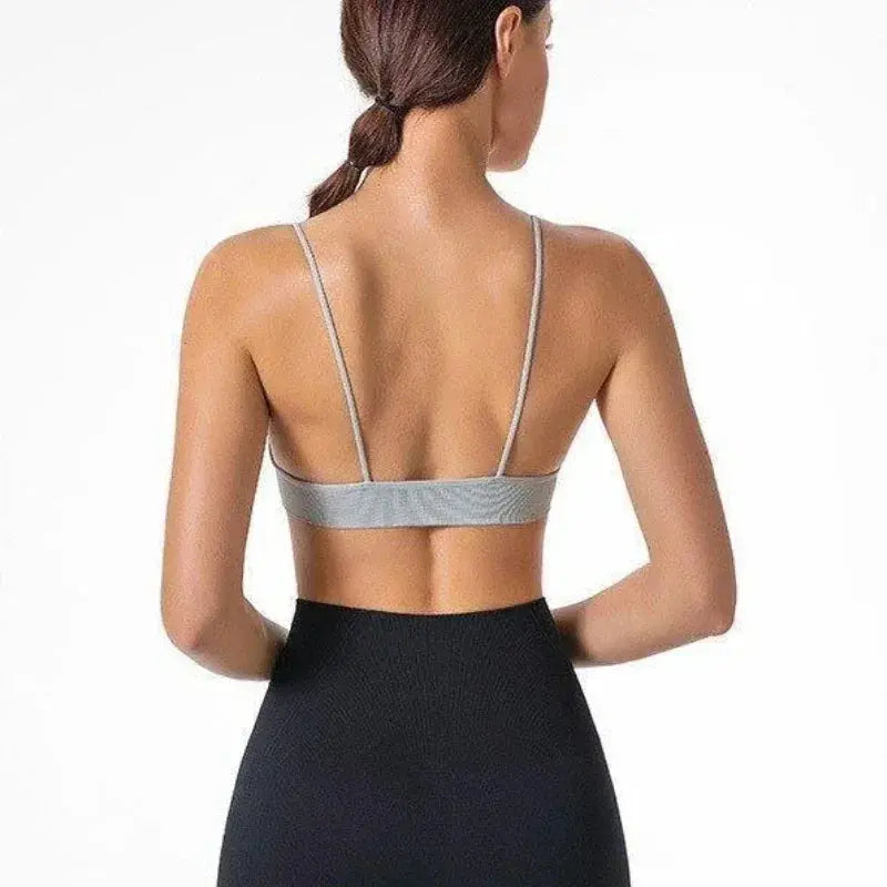 FEMI FreeBack V Bh  – Vrijheid voor je rug, flow voor je look FEMI.Amsterdam